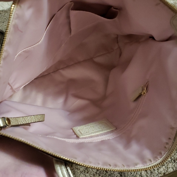 COACH PURSE - Picture 5 of 7